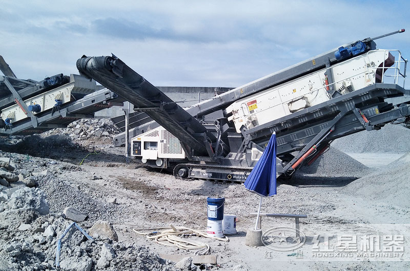 移動(dòng)篩分站現(xiàn)場 移動(dòng)篩分站現(xiàn)場