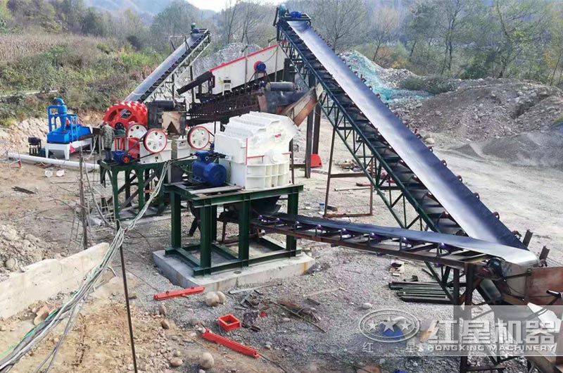 與其他設(shè)備組合搭配作業(yè)的PEX鄂式破碎機(jī) 與其他設(shè)備組合搭配作業(yè)的PEX鄂式破碎機(jī)