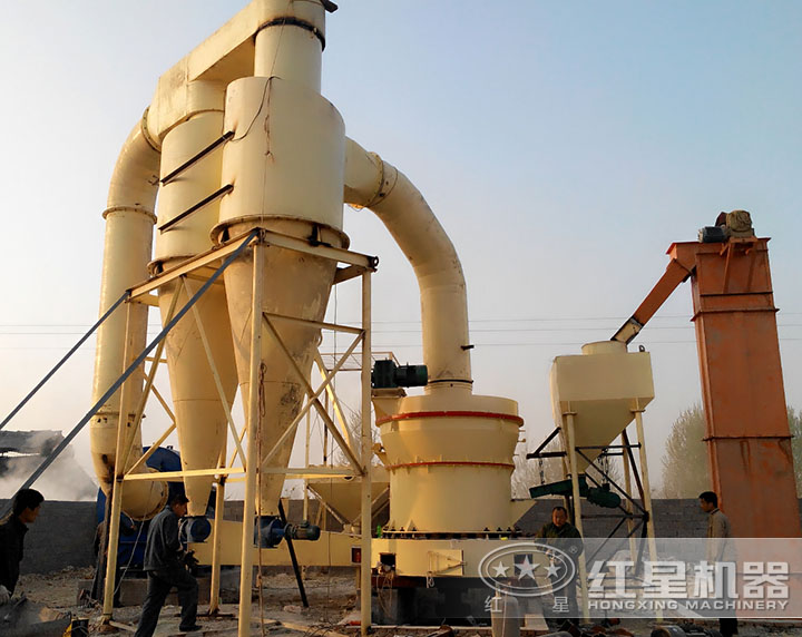 磨粉機(jī)客戶(hù)現(xiàn)場(chǎng)